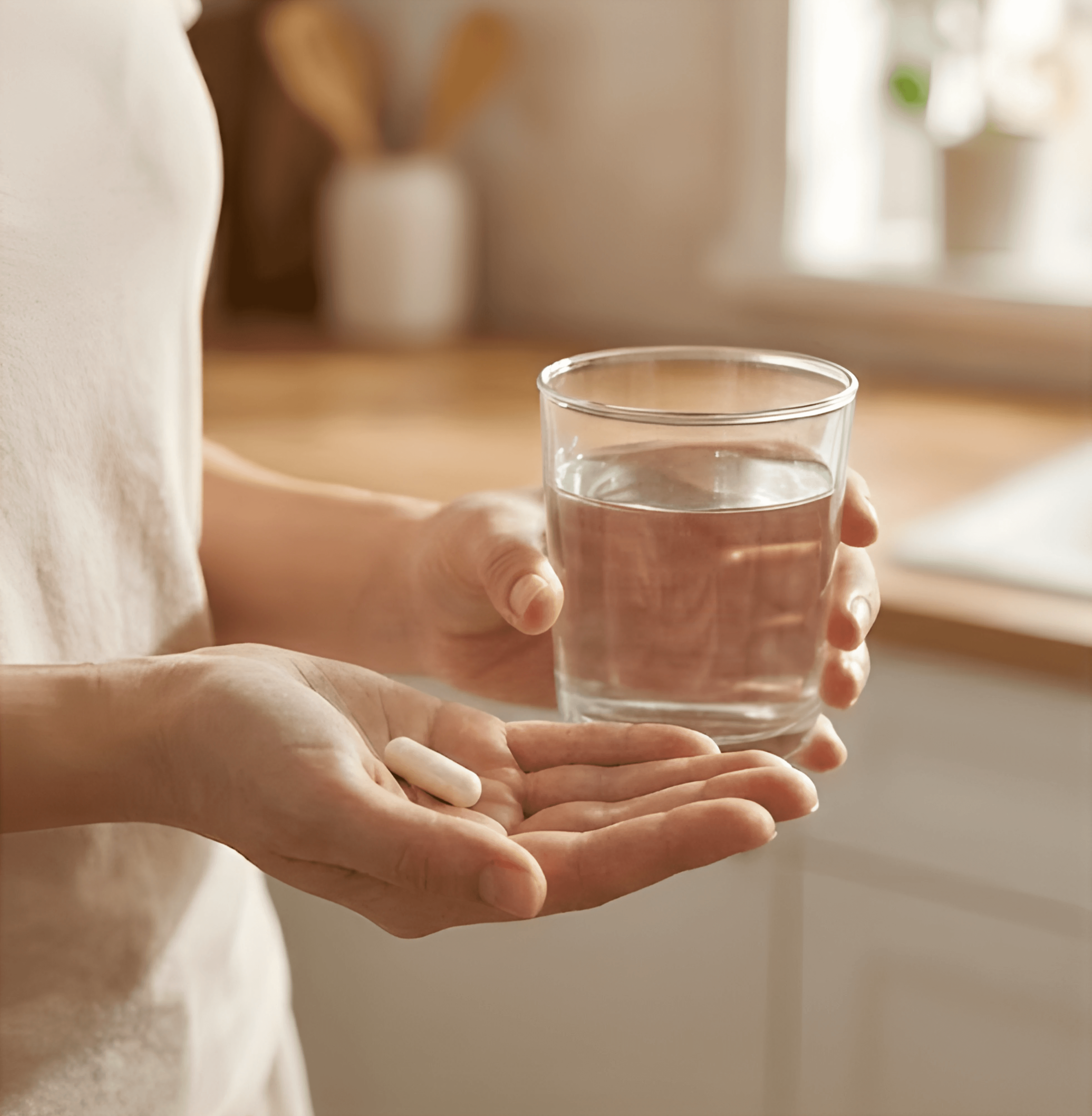 ashwagandHi bottle with capsules