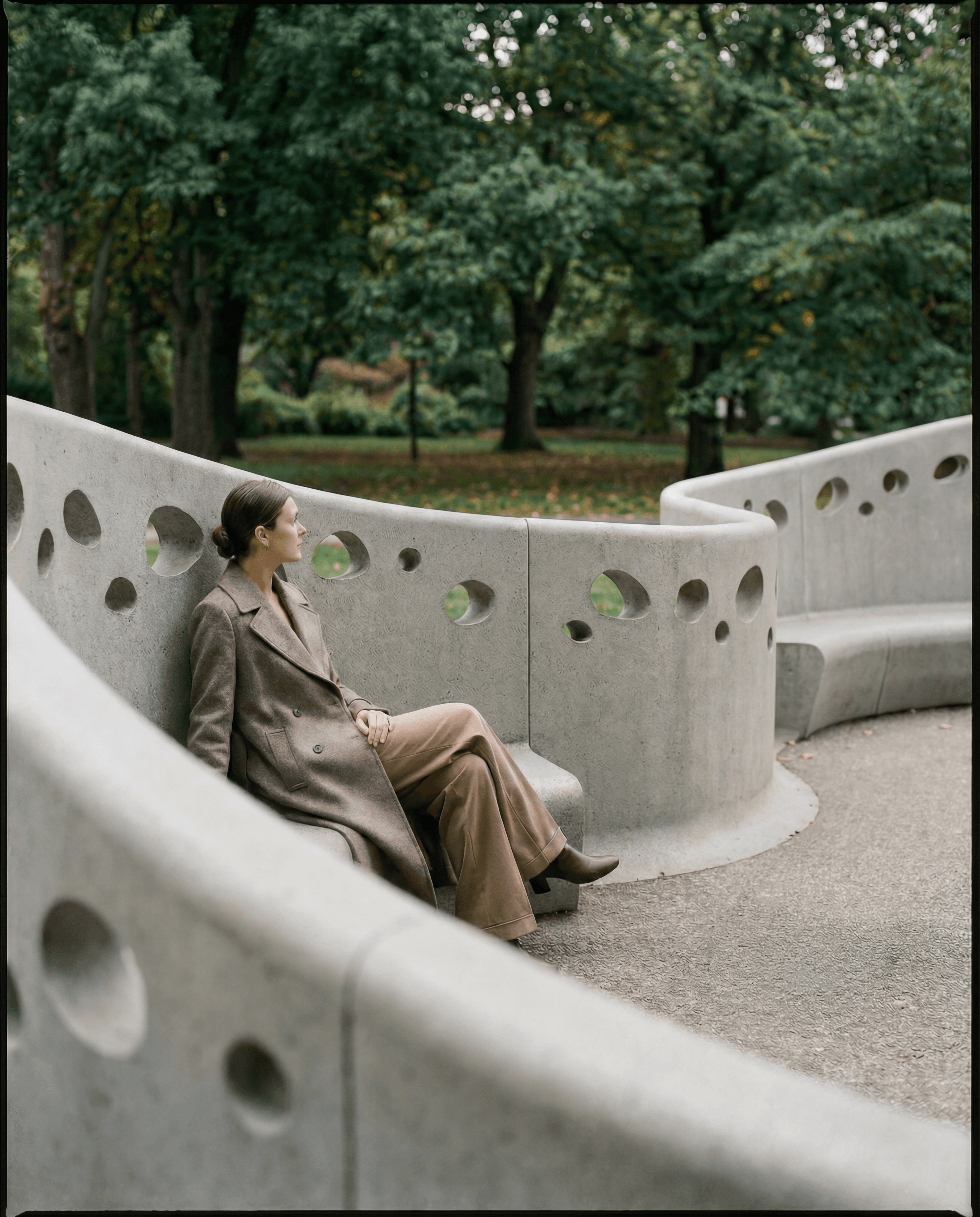Car in dust and smoke.