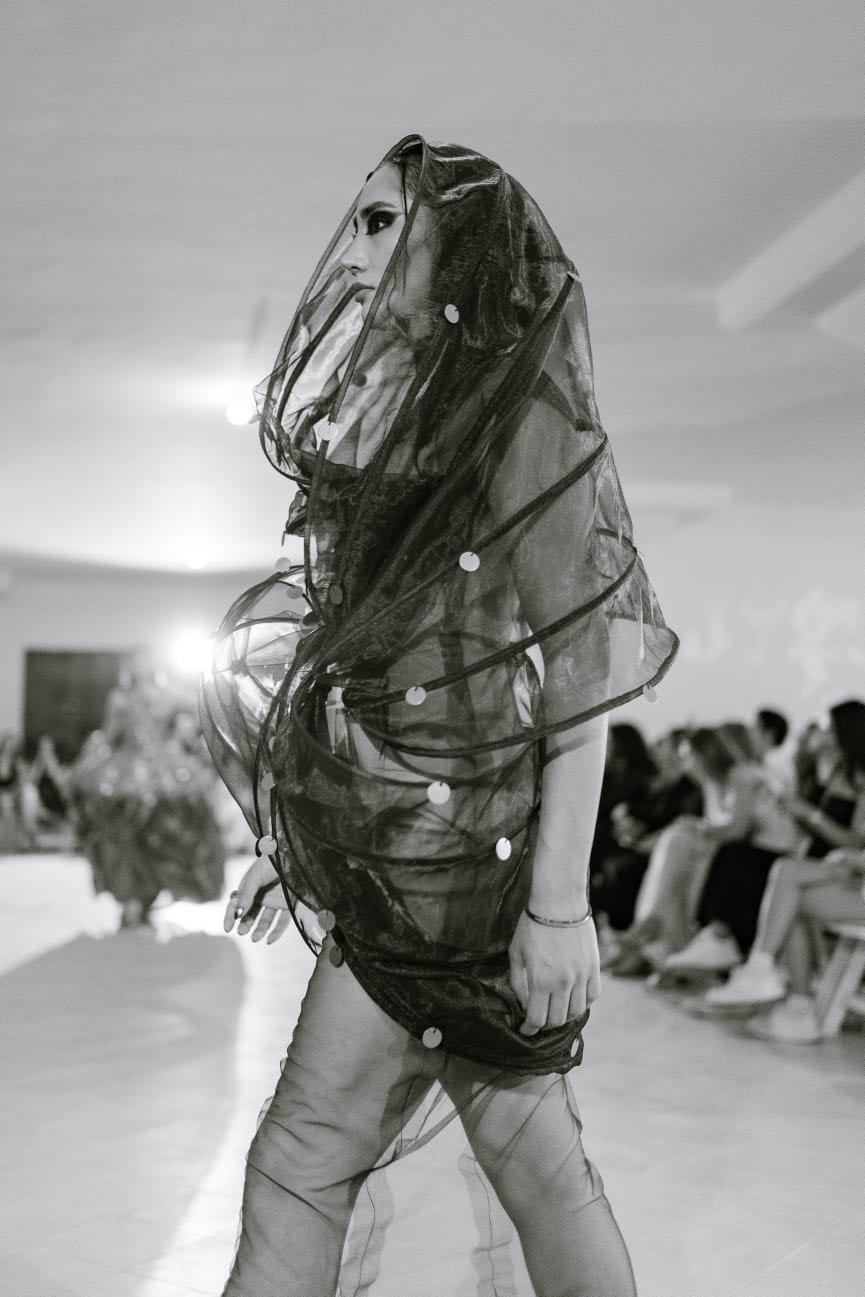 Ivana Torrecillas — 16