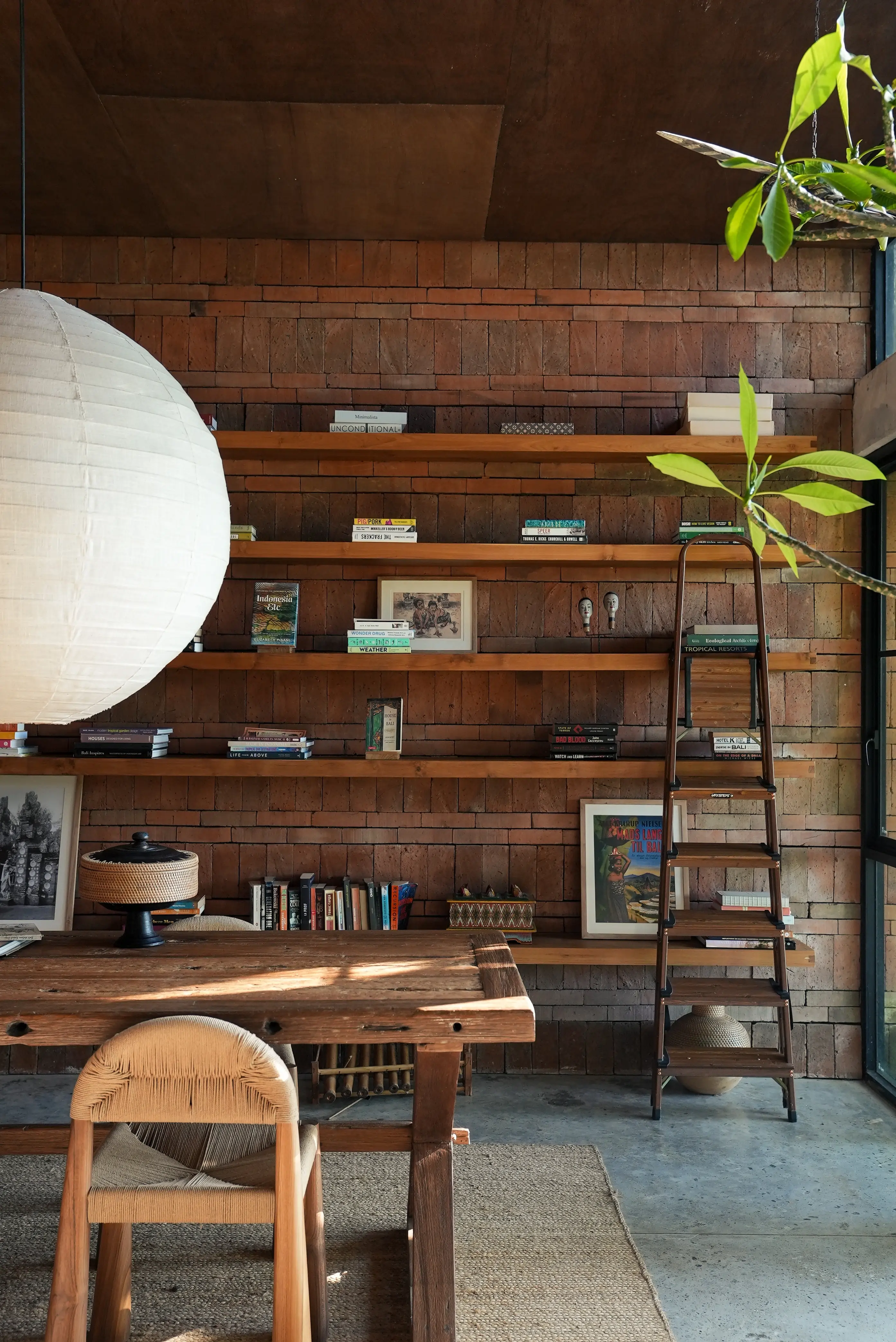 library full of books rumah subak