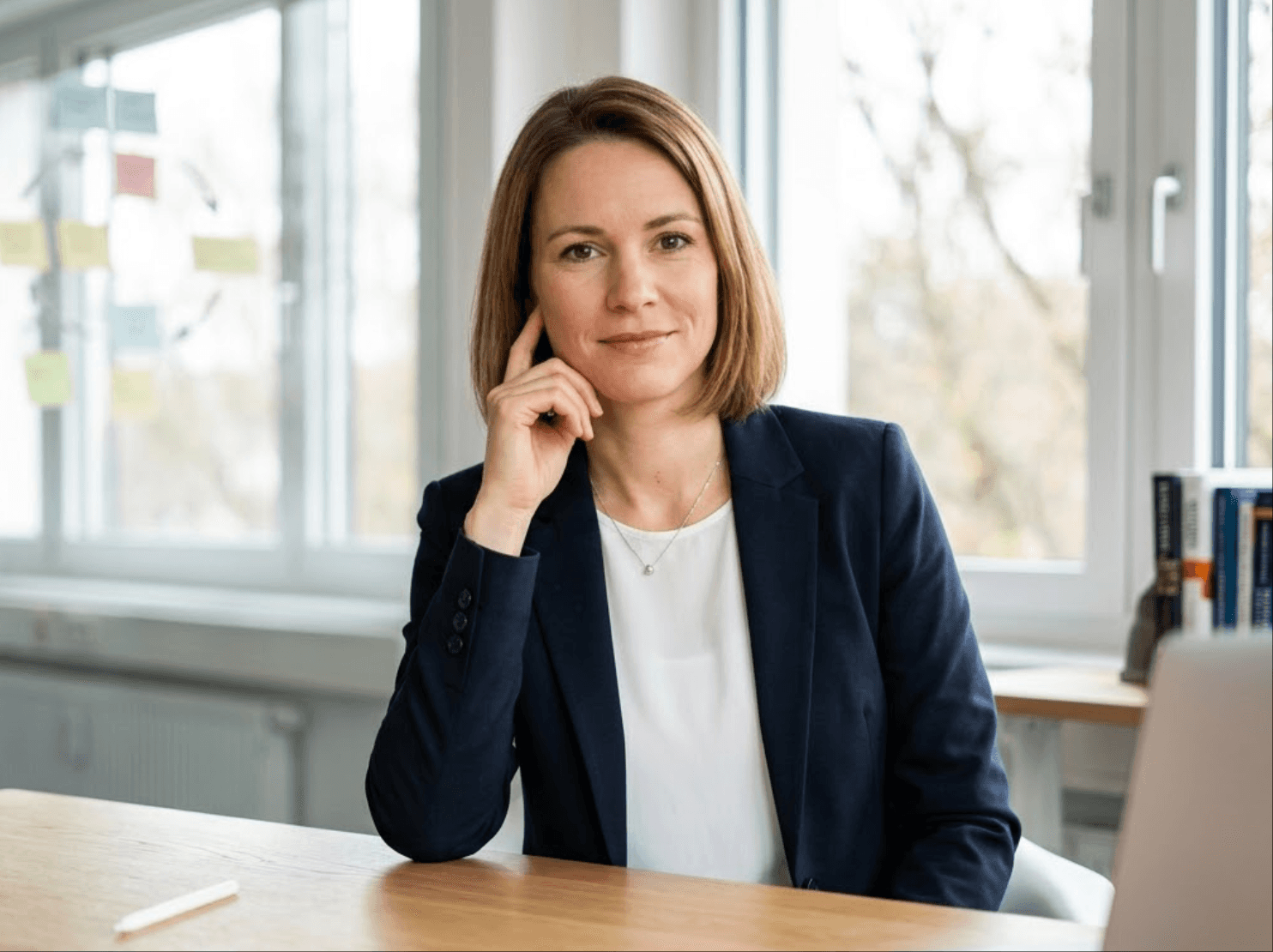 Product Strategy Lead, der einen Online-Matrix-Maker verwendet, um eine Impact-vs.-Effort-Analyse für die Quartalsplanung durchzuführen