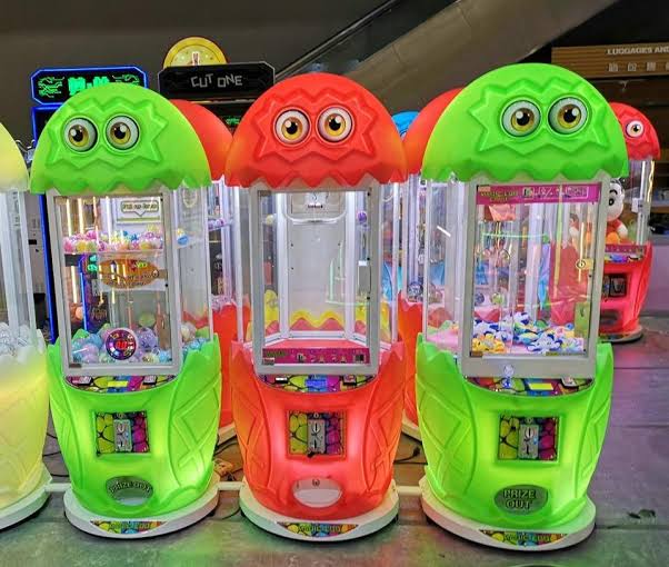Magic Egg prize machine