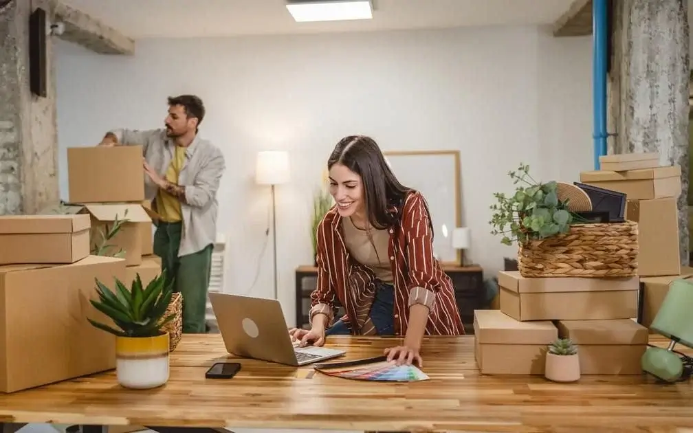 Pros and Cons of Dropshipping and Private Label