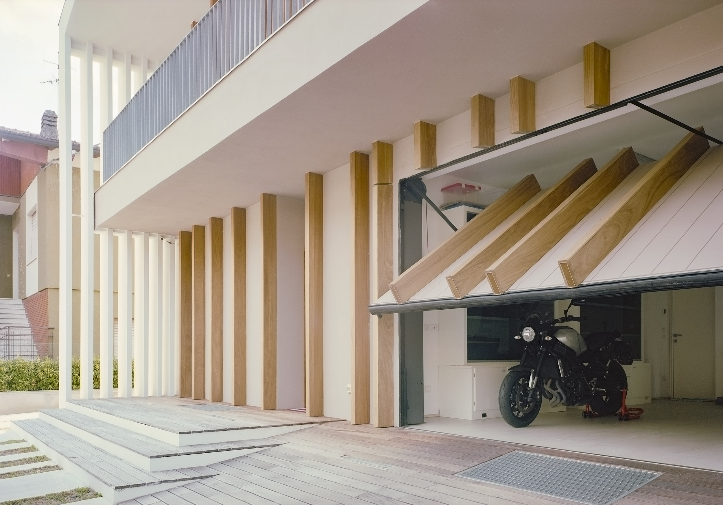 Small workshop with a metal table in the middle