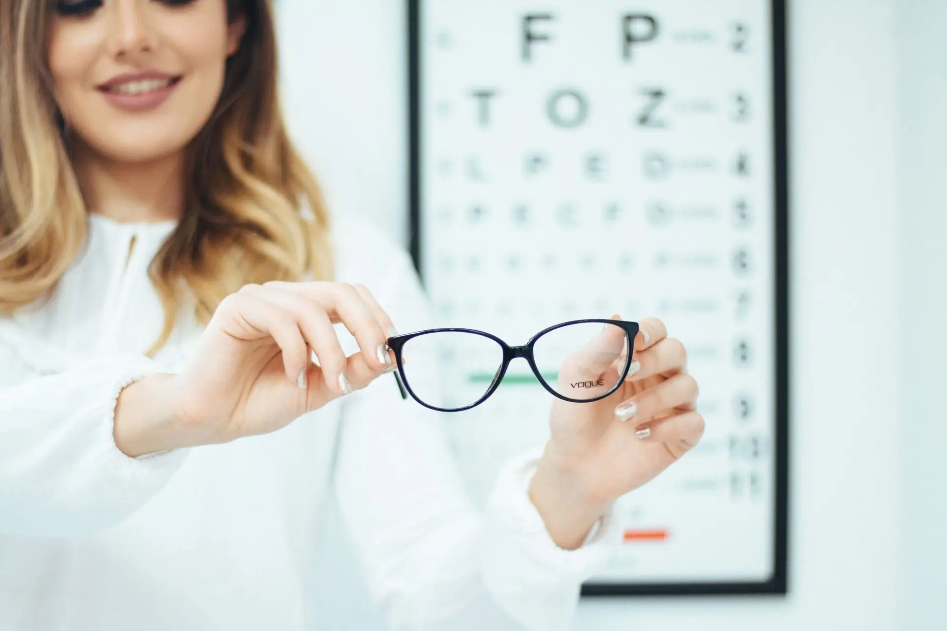 Optical Insurance in Hong Kong: What Does It Cover?