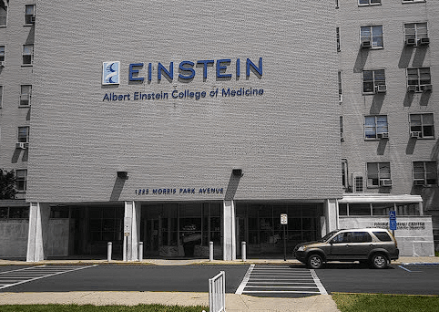 Albert Einstein College of Medicine campus building