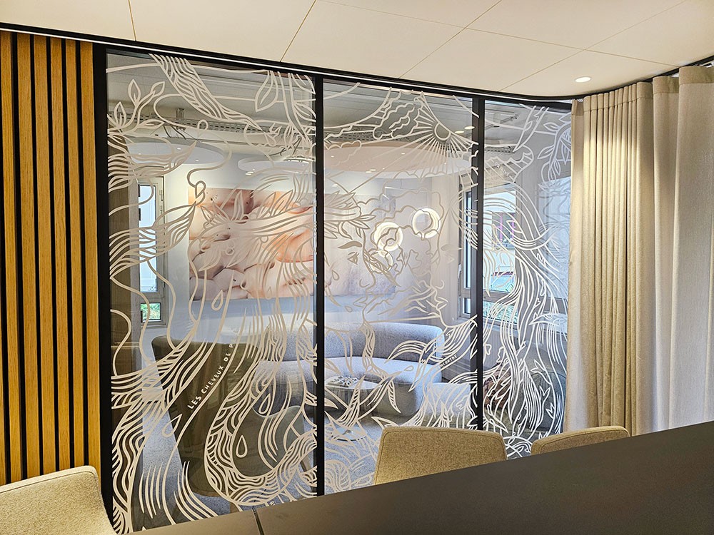 Baie vitrée décorative espace de travail