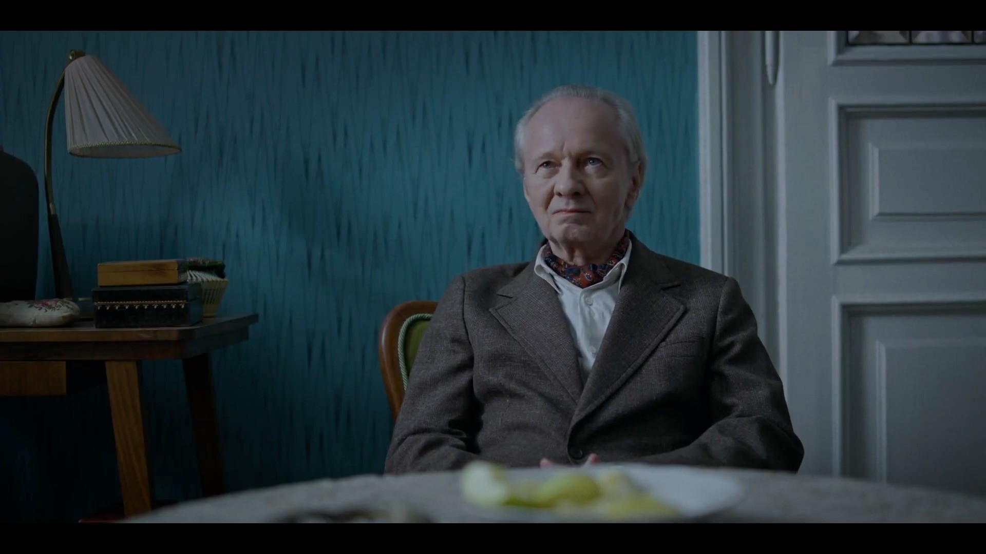 a black female model