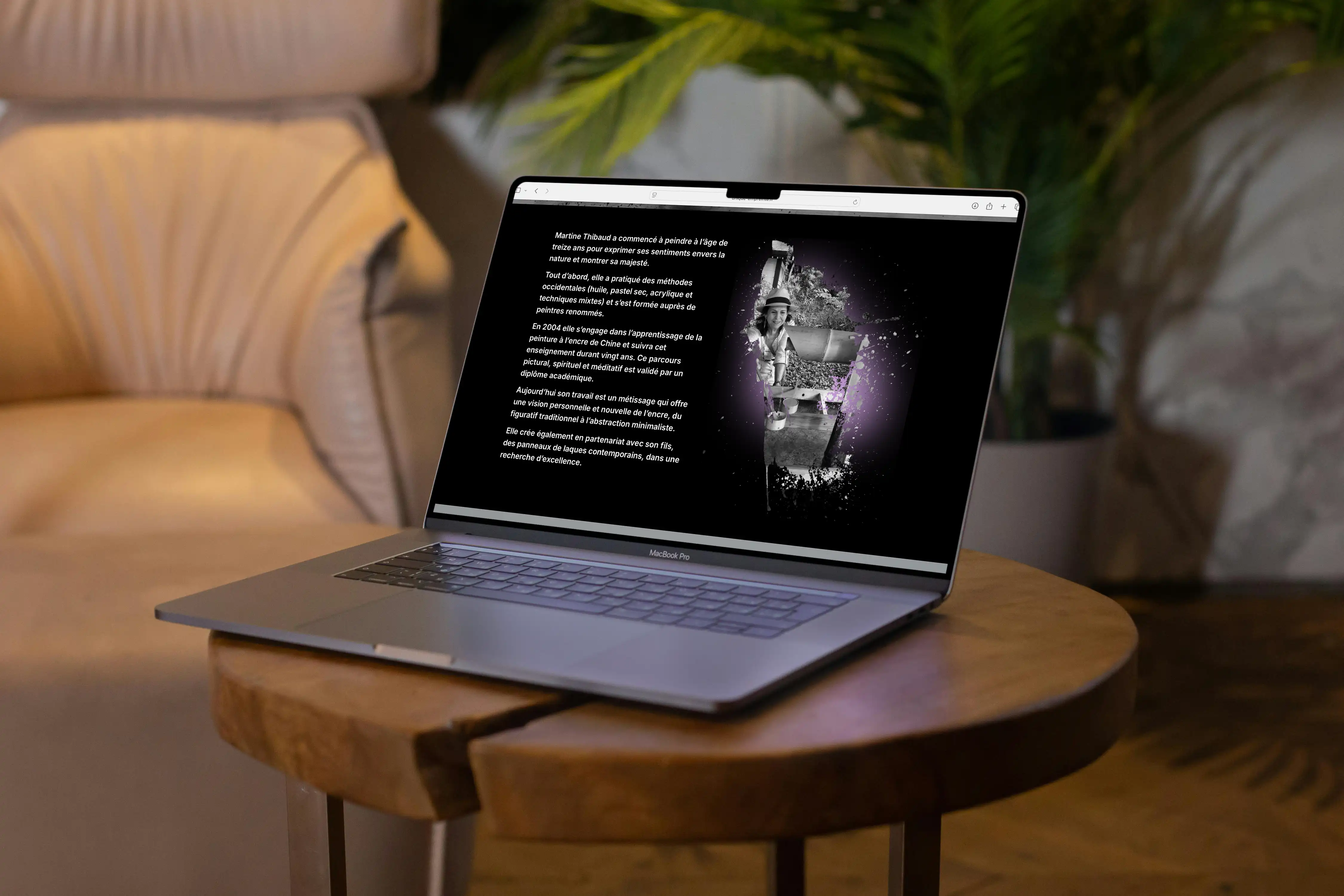 mockup de la biographie de l'artiste