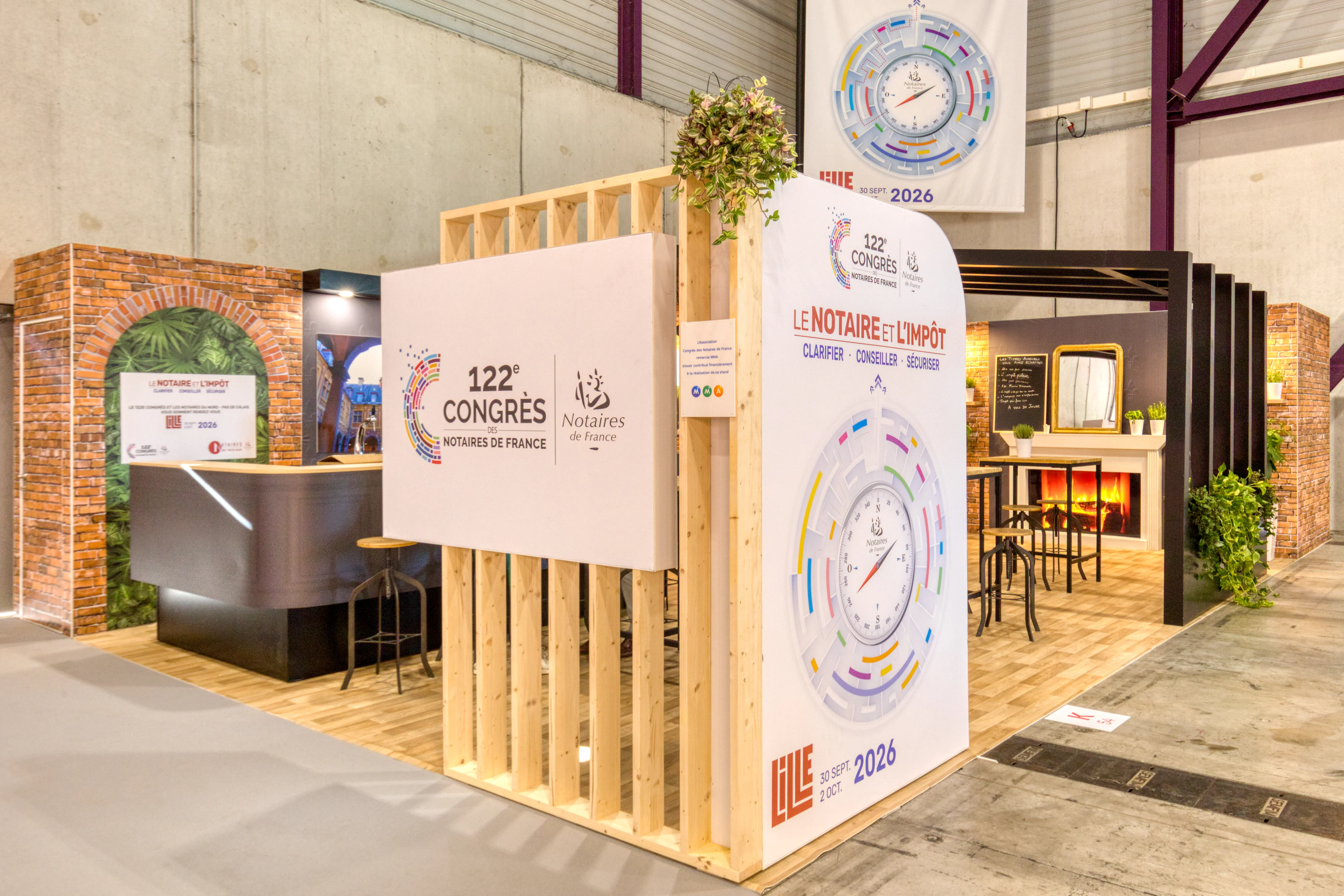  Entrée du stand Association des Notaires avec signalétique 122e Congrès des Notaires de France