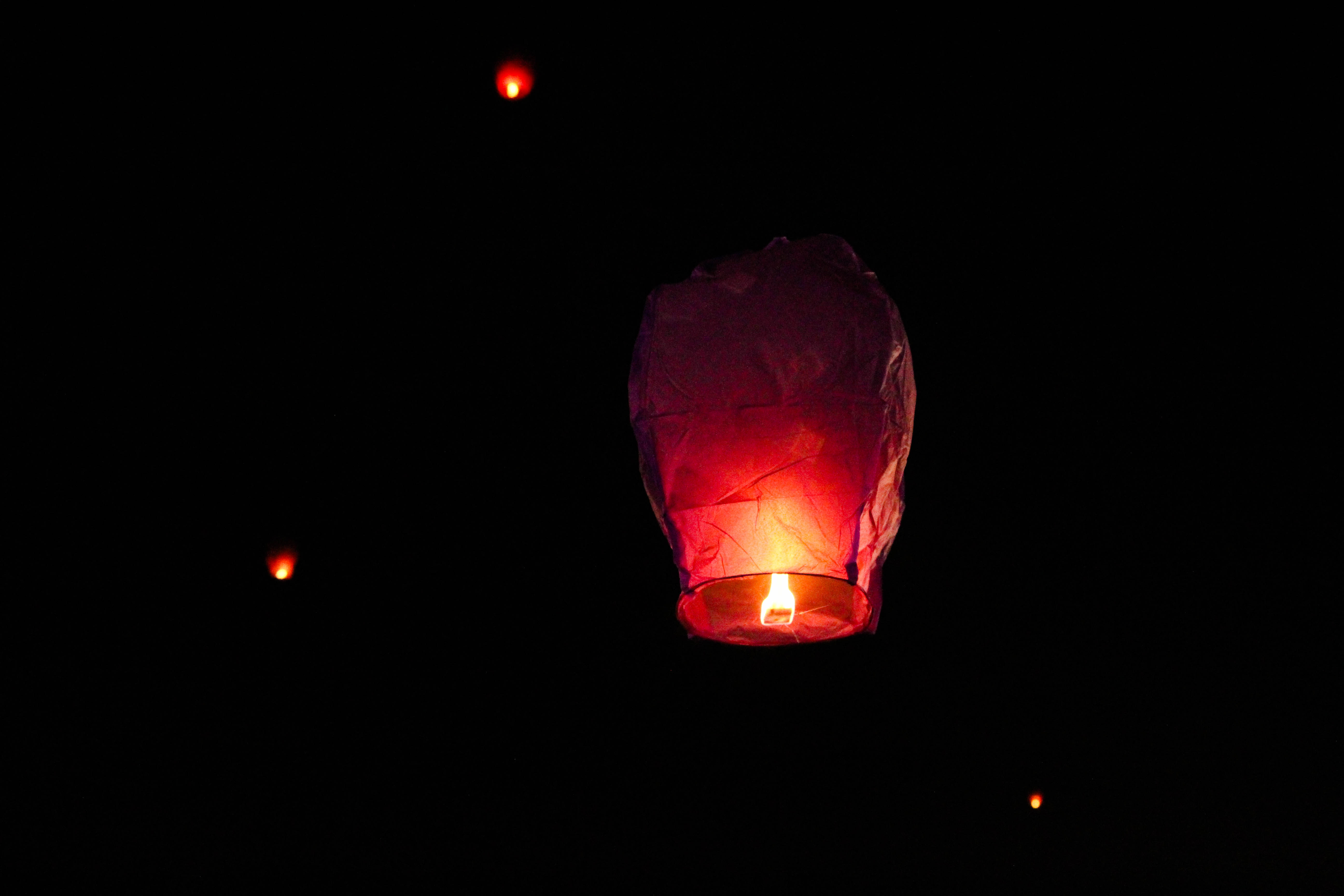 Floating media 9