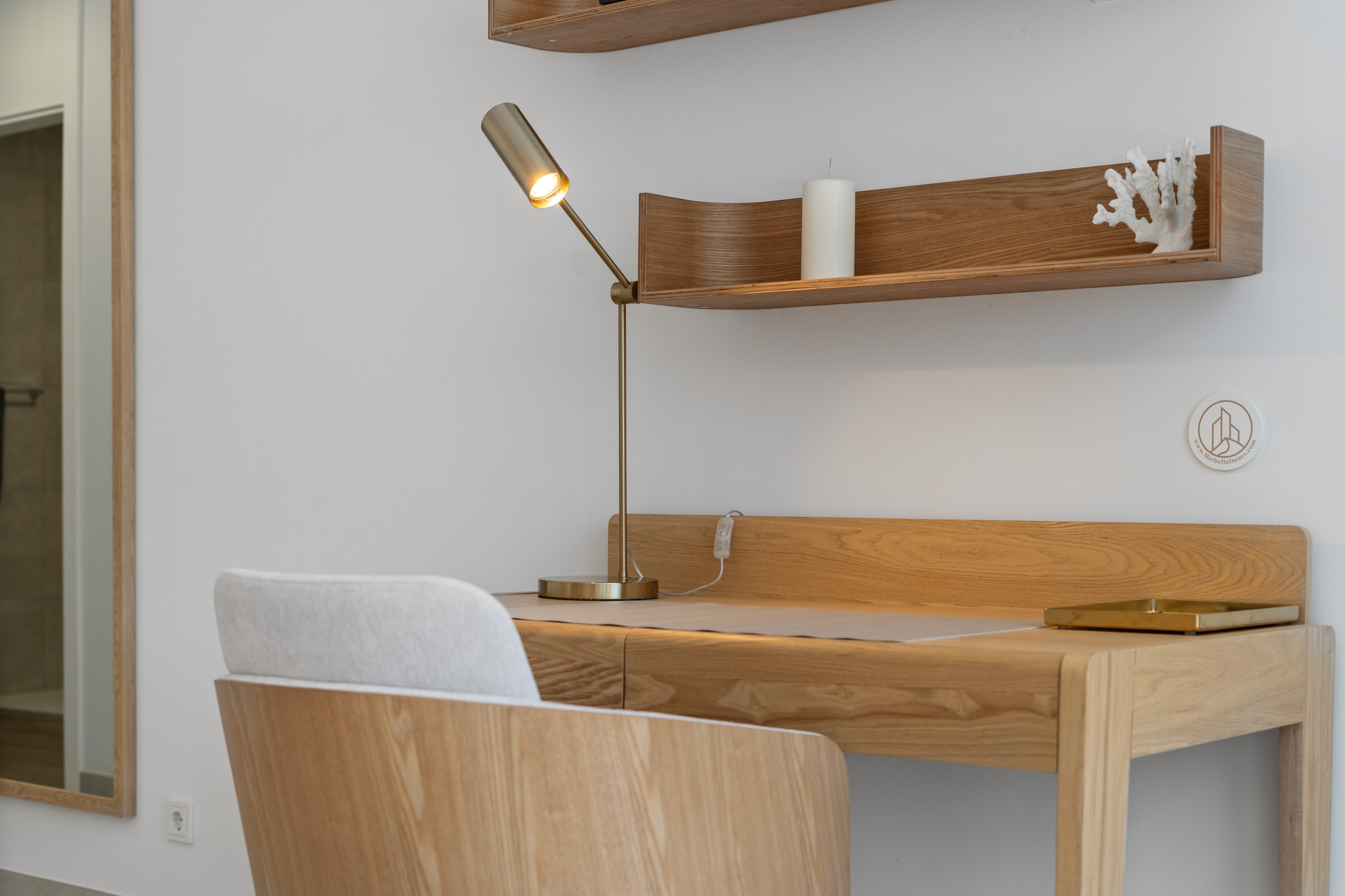 luxury condo with desk for working remotely in marbella rent by owner