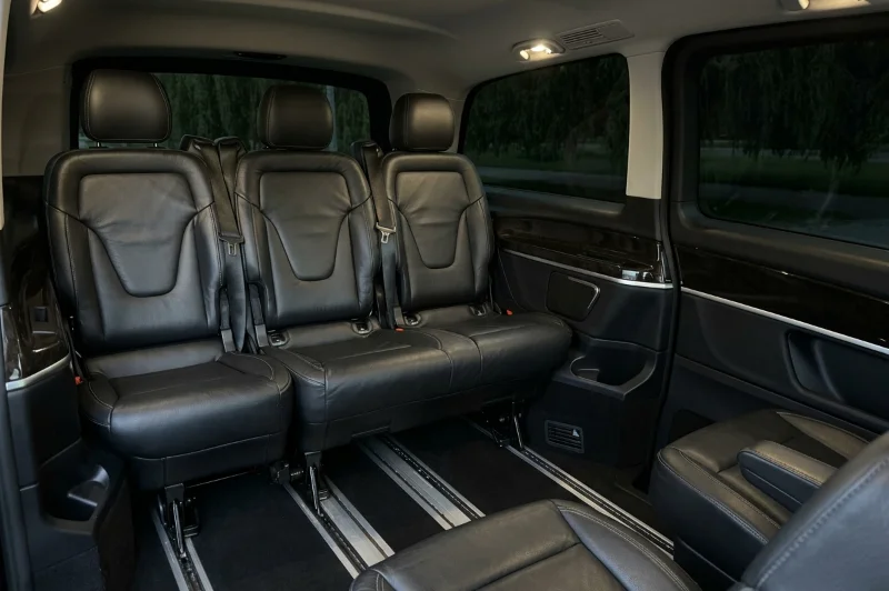 Mercedes Viano Class 3 seats