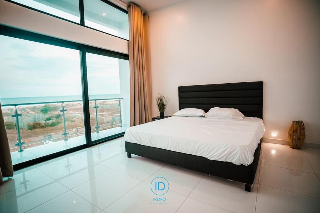 Irofo Beach Villa Luxurious Room