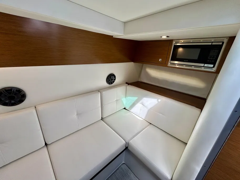 Boat thumbnail 16