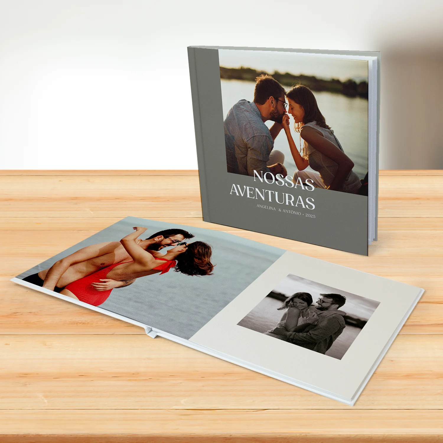 Fotolivro de capa dura no tamanho 15x21cm aberto e fechado em loop.