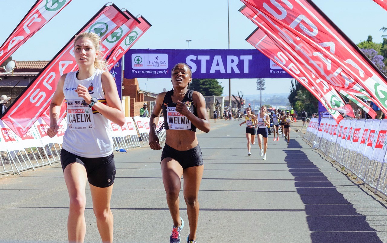 Women running marathon