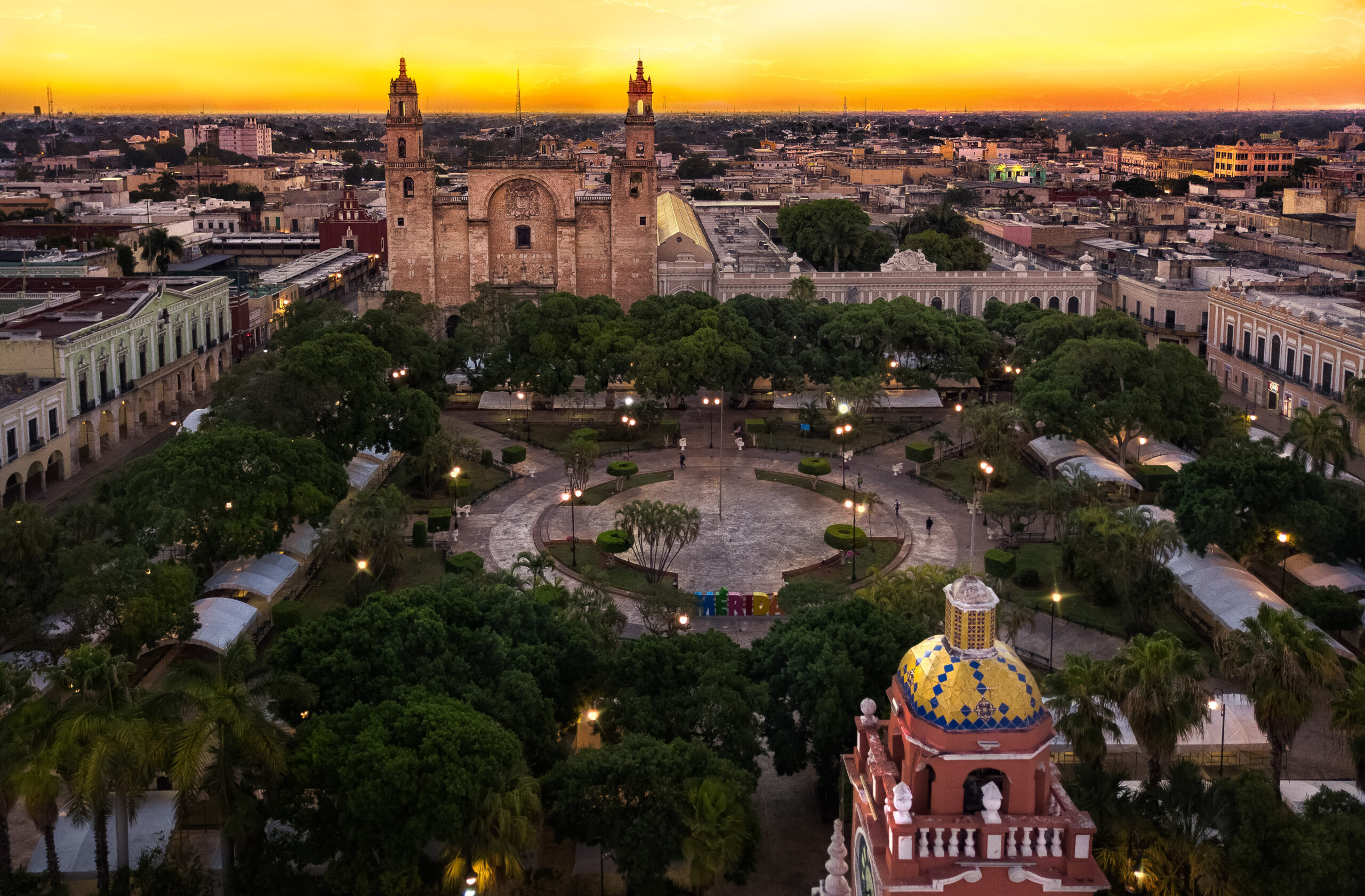 Catedral de Mérida y Plaza Principal