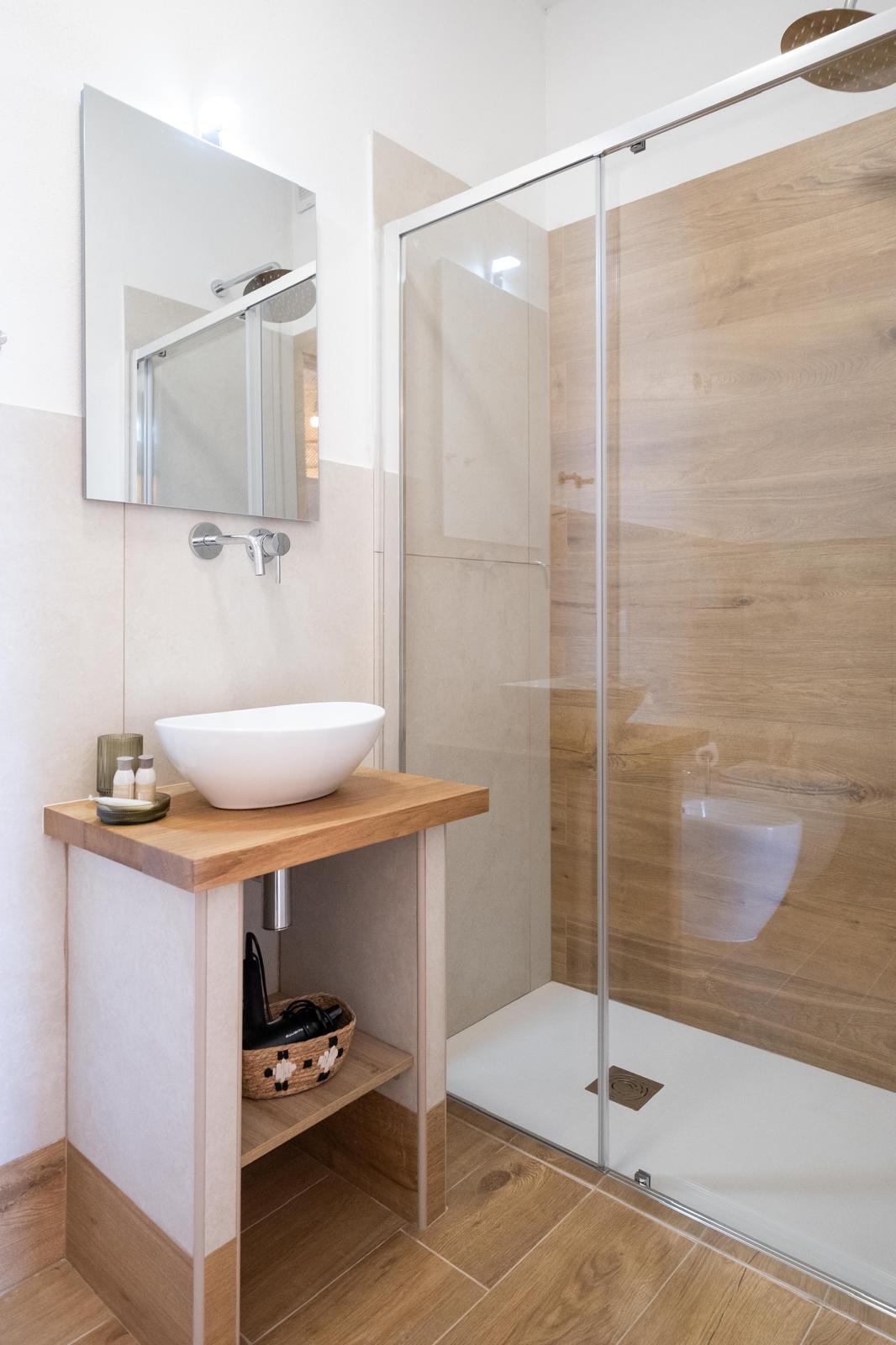 Camera ad Alghero con Balcone e Bagno Privato