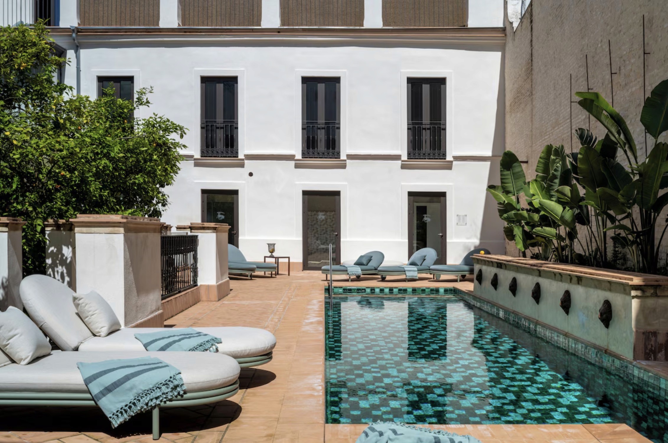 Casa del Limonero, Seville