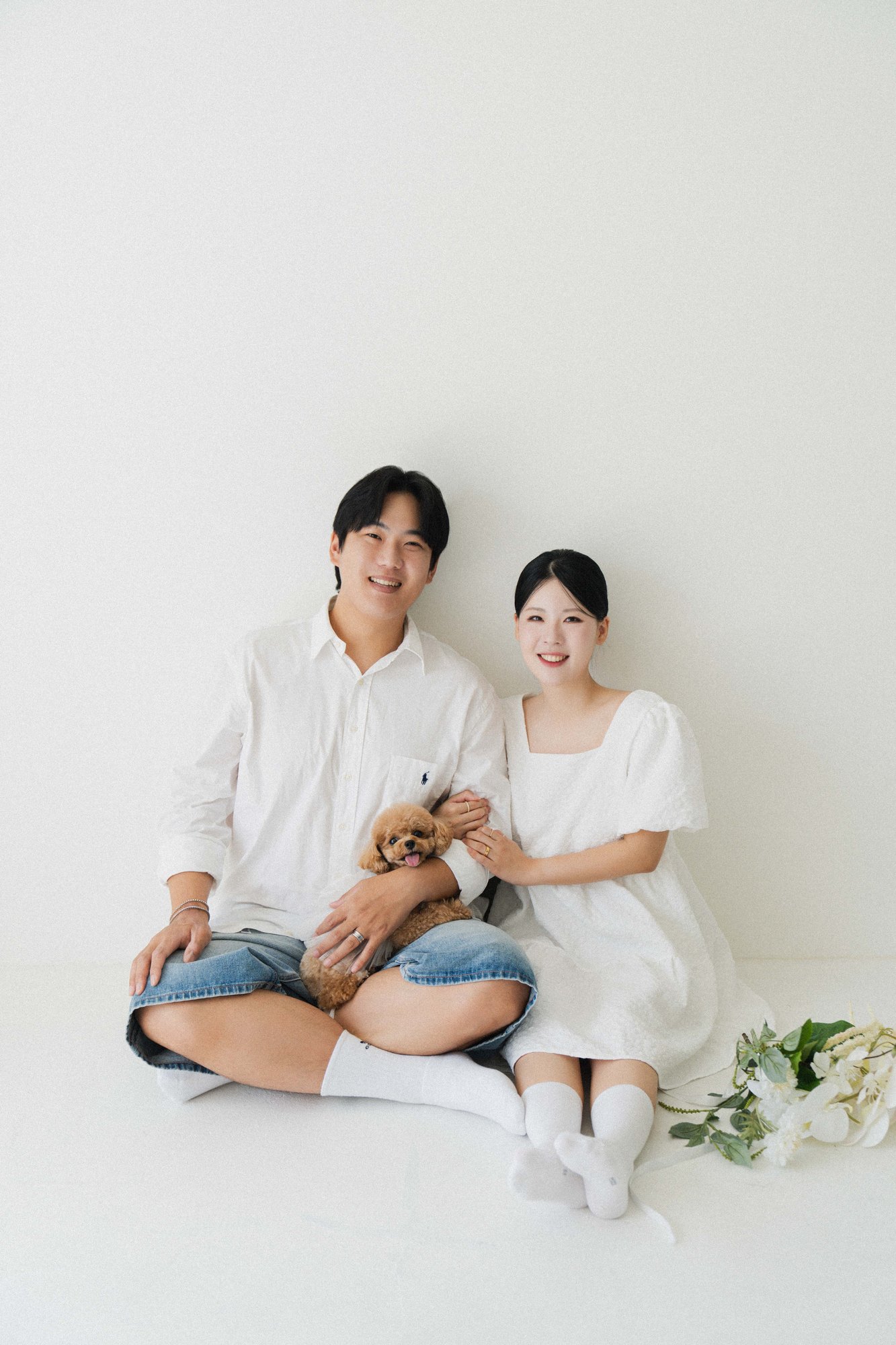 천안가족사진 촬영 후기 | 스튜디오널이 담아낸 결혼기념일 강아지 가족 두 벌 촬영