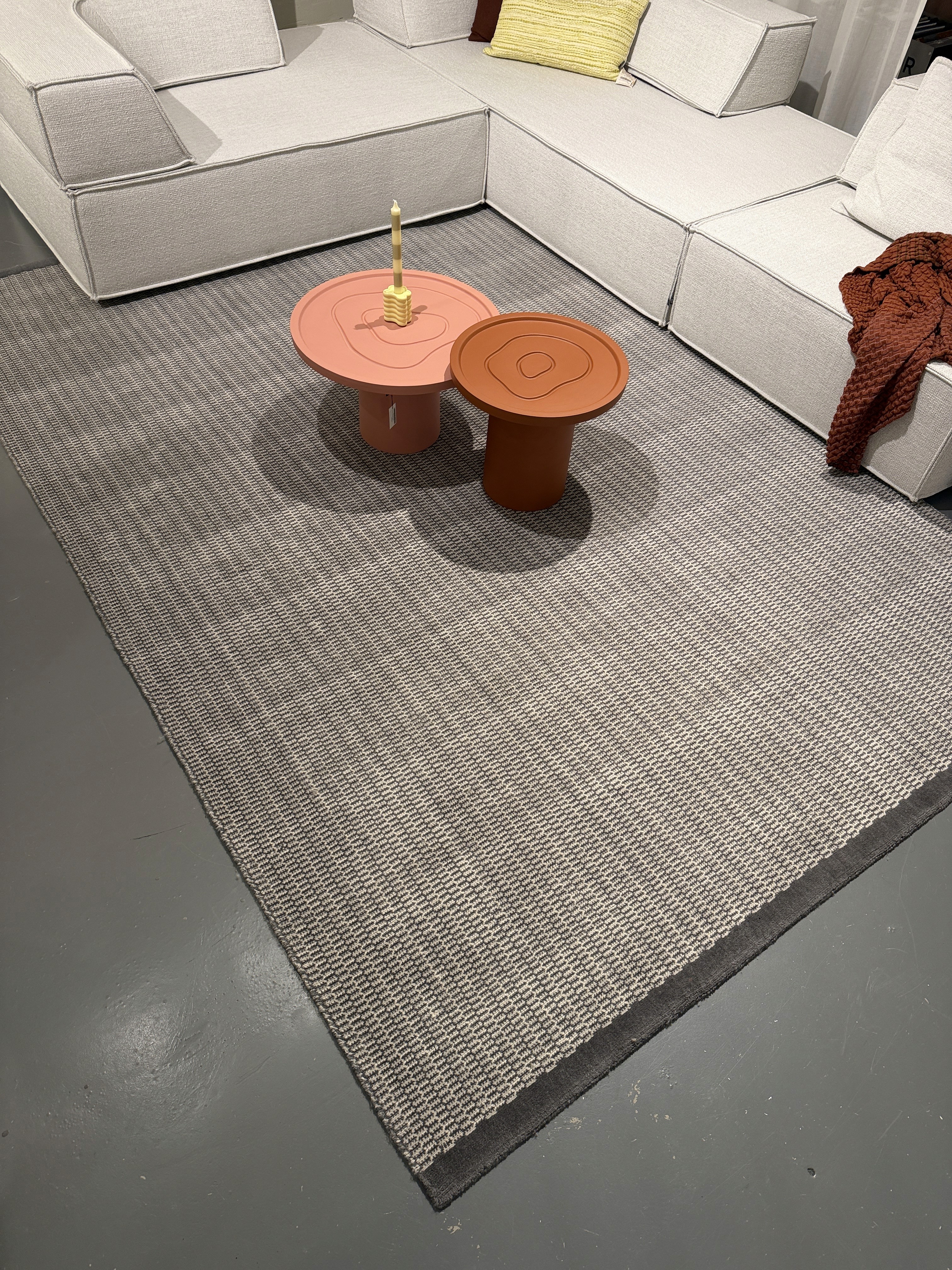 Gro vloerkleed layered