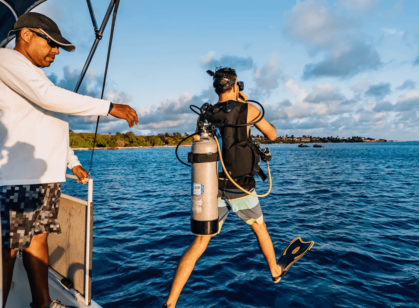 boat-dive-trip-bonaire