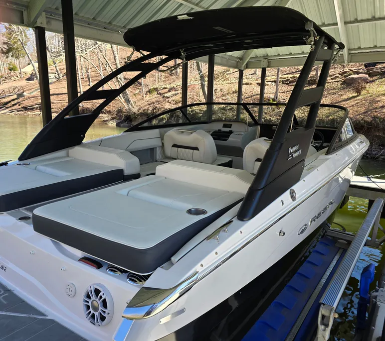 Boat thumbnail 4