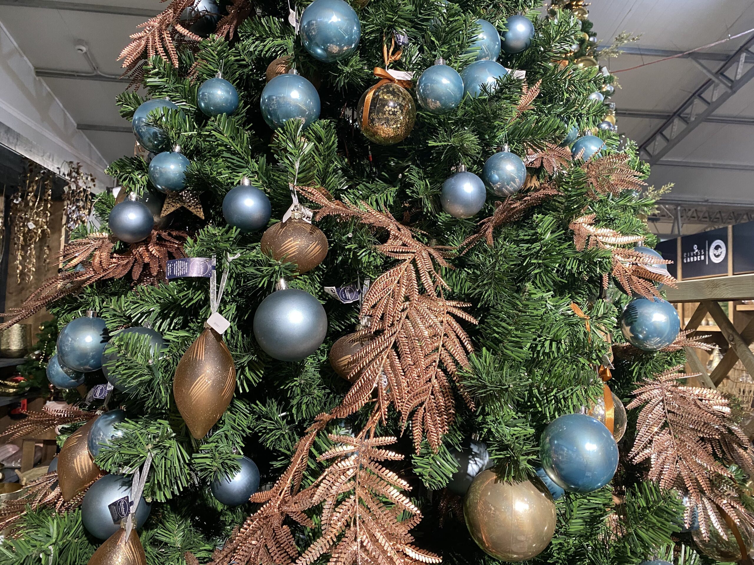 Elegant blue and gold Christmas style