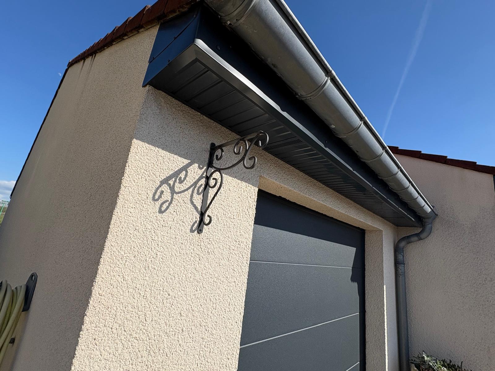 Détail jonction et joint d'étanchéité installation gouttière