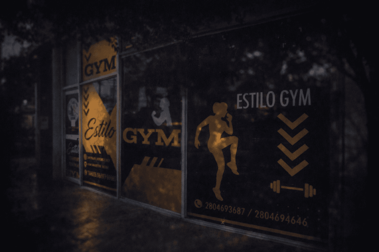 Imagen de la entrada del Gimnasio Estilo Gym ubicado en Puerto Madryn, Argentina