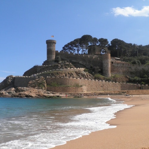 托萨和洛雷特德马尔