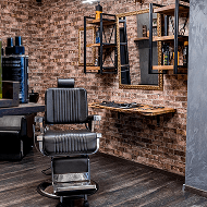 Haircut and grooming session at Barbor barbershop