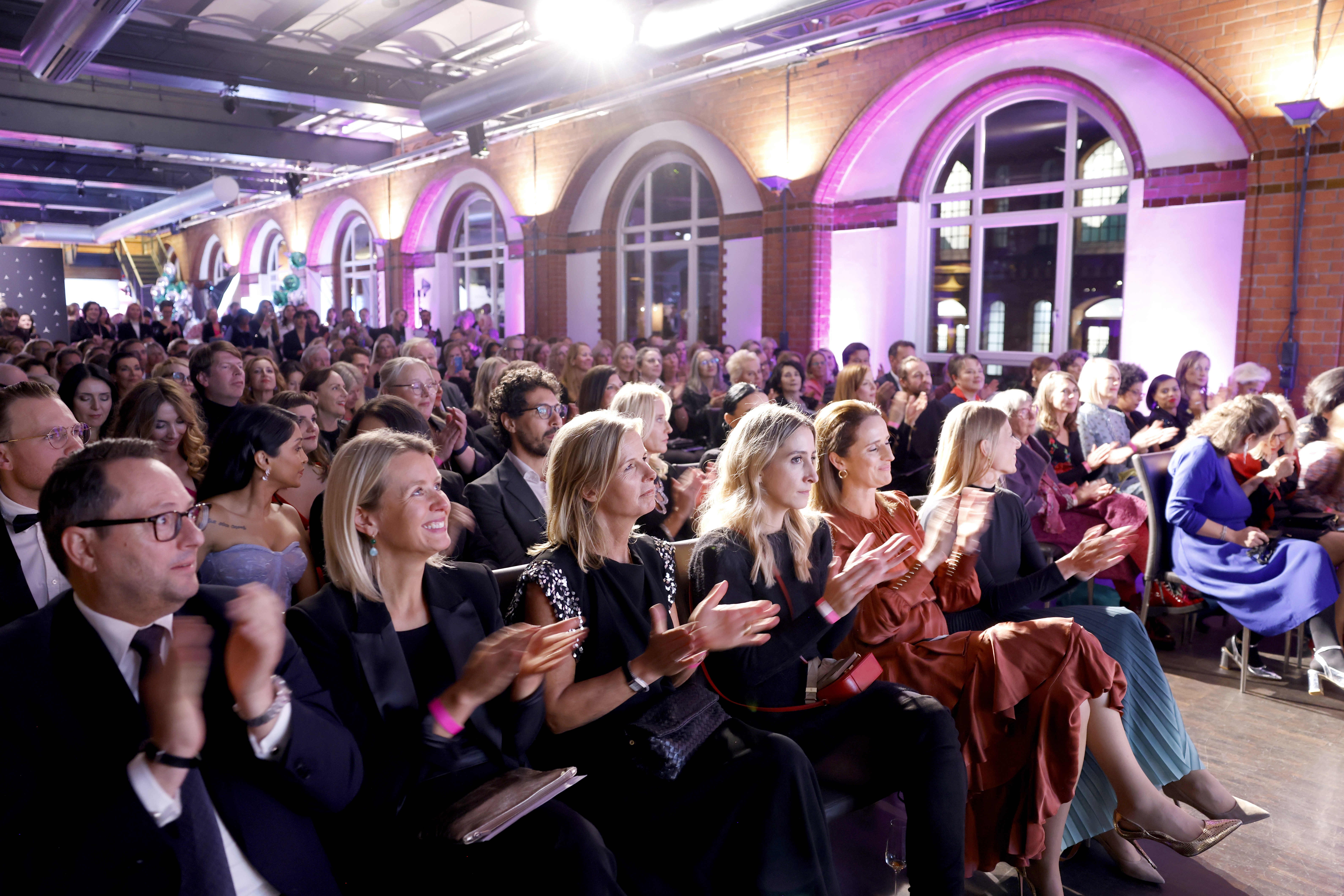 Der emotion Award 2023 feierte Frauen, die die Welt verändern.