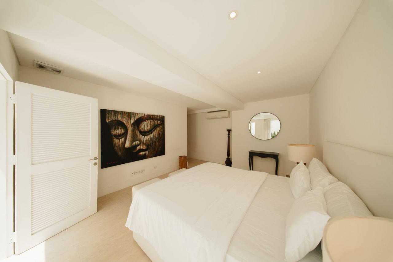 5-bedroom villa by the river in Pererenan