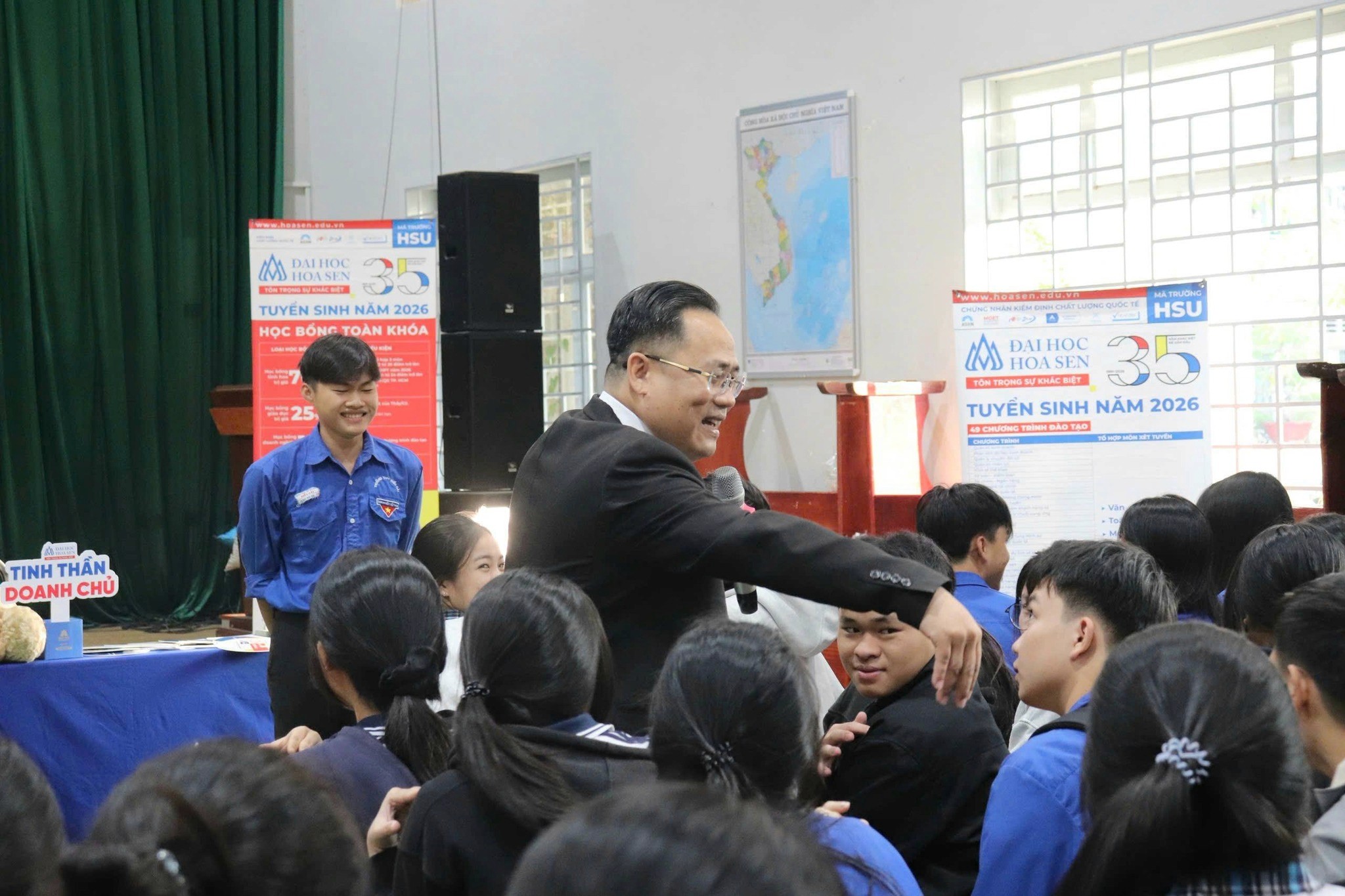 HSU đồng hành THPT Điểu Cải: tăng cơ hội nhận học bổng sớm 2026 lên đến 70%