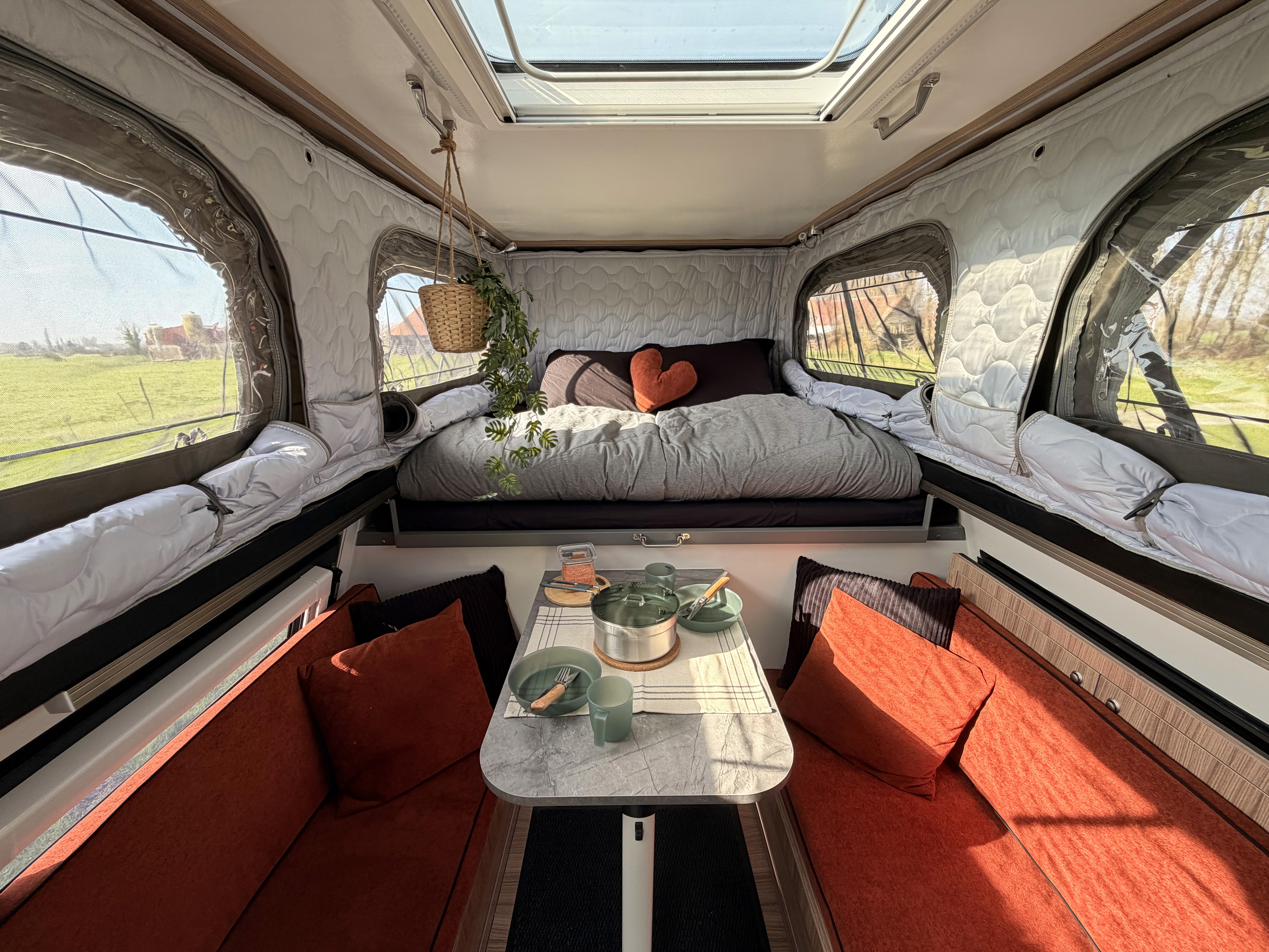 Concetrated triathlete grayscale