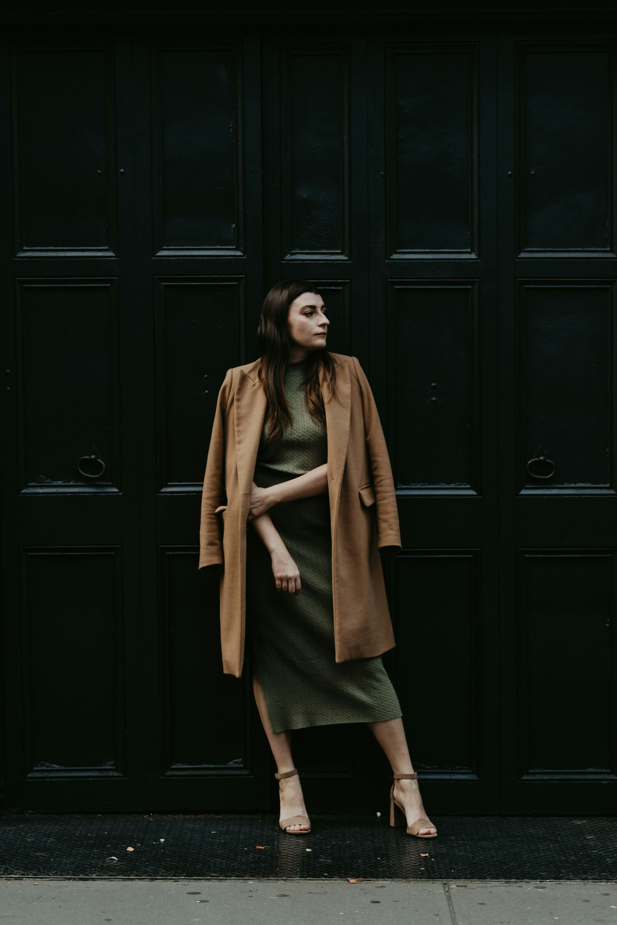 A portrait of a woman