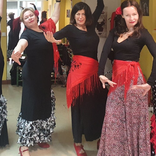 來自世界各地的校友