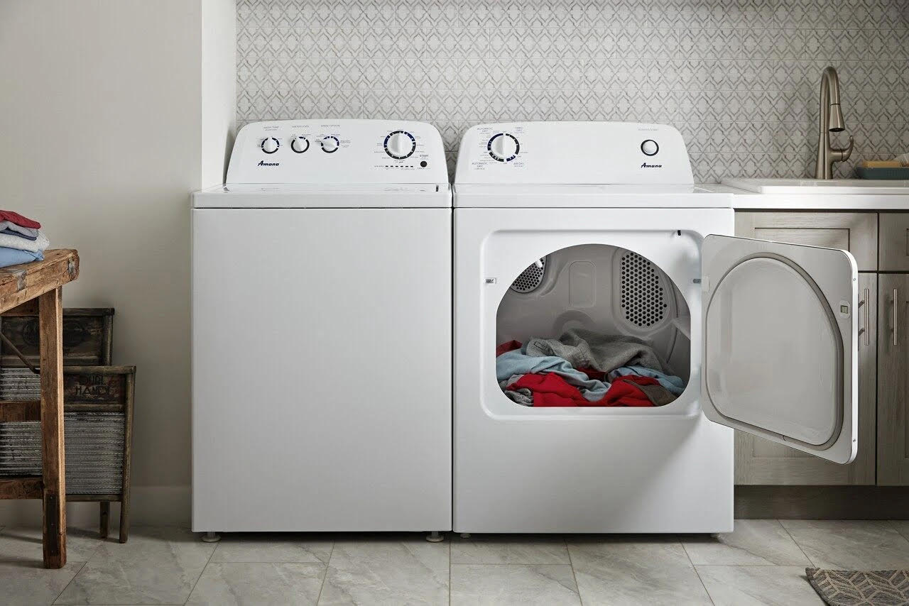 Dynamic picture of a cyclist riding downhill