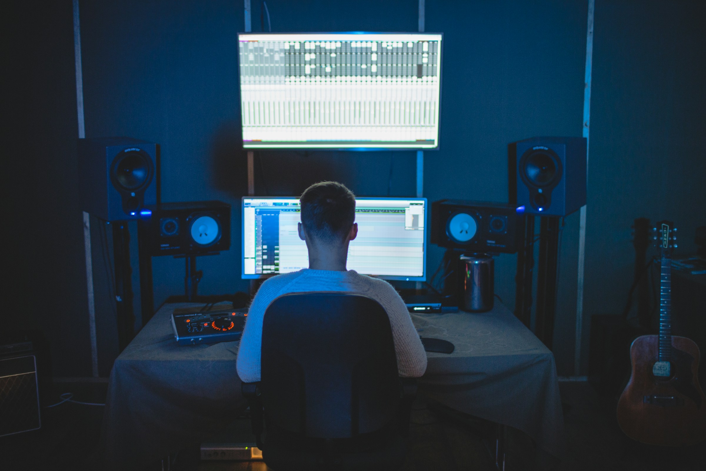 man creating music - Tips for Successful Online Music Creation