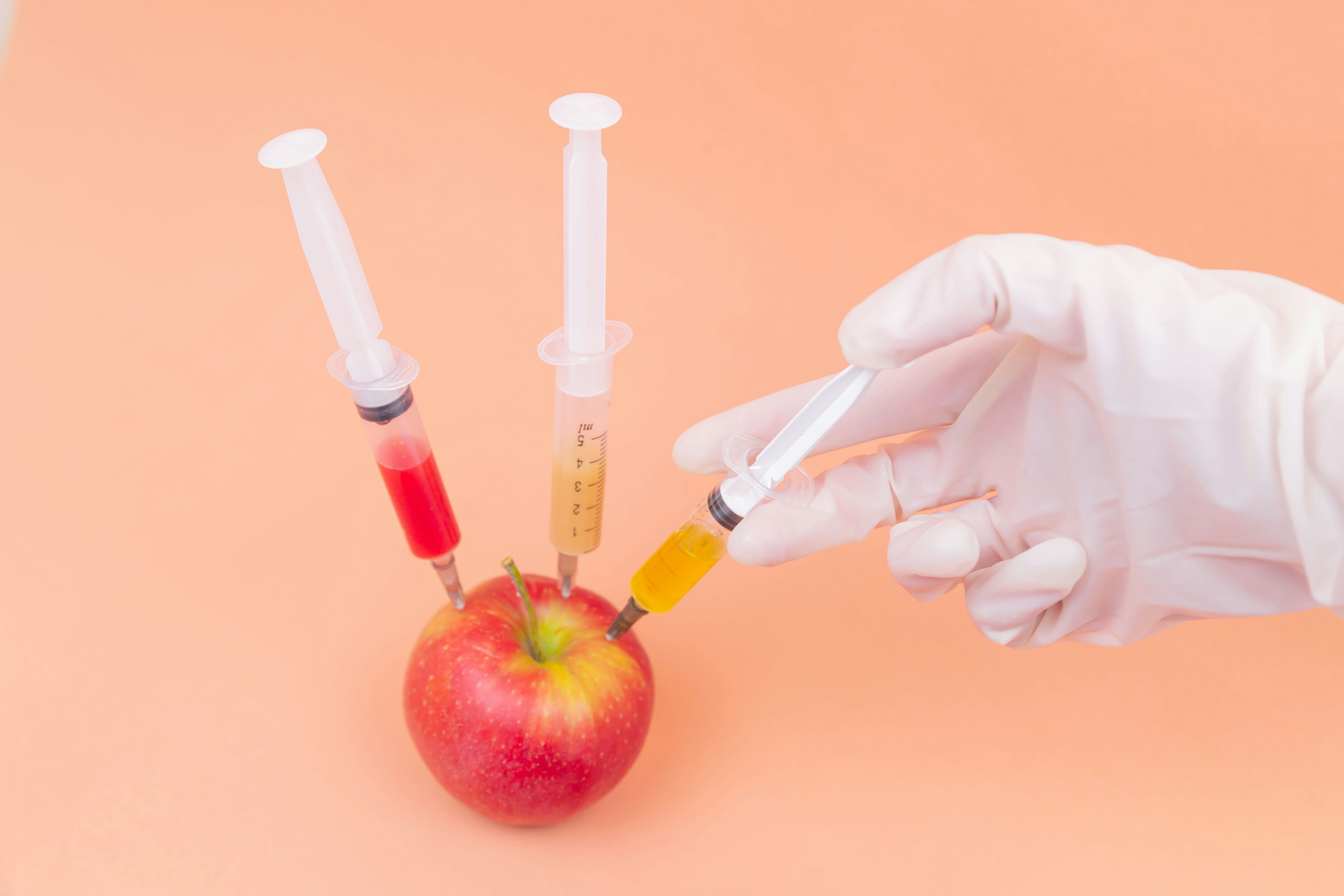 apple being injected for experiments - how to study for biochemistry