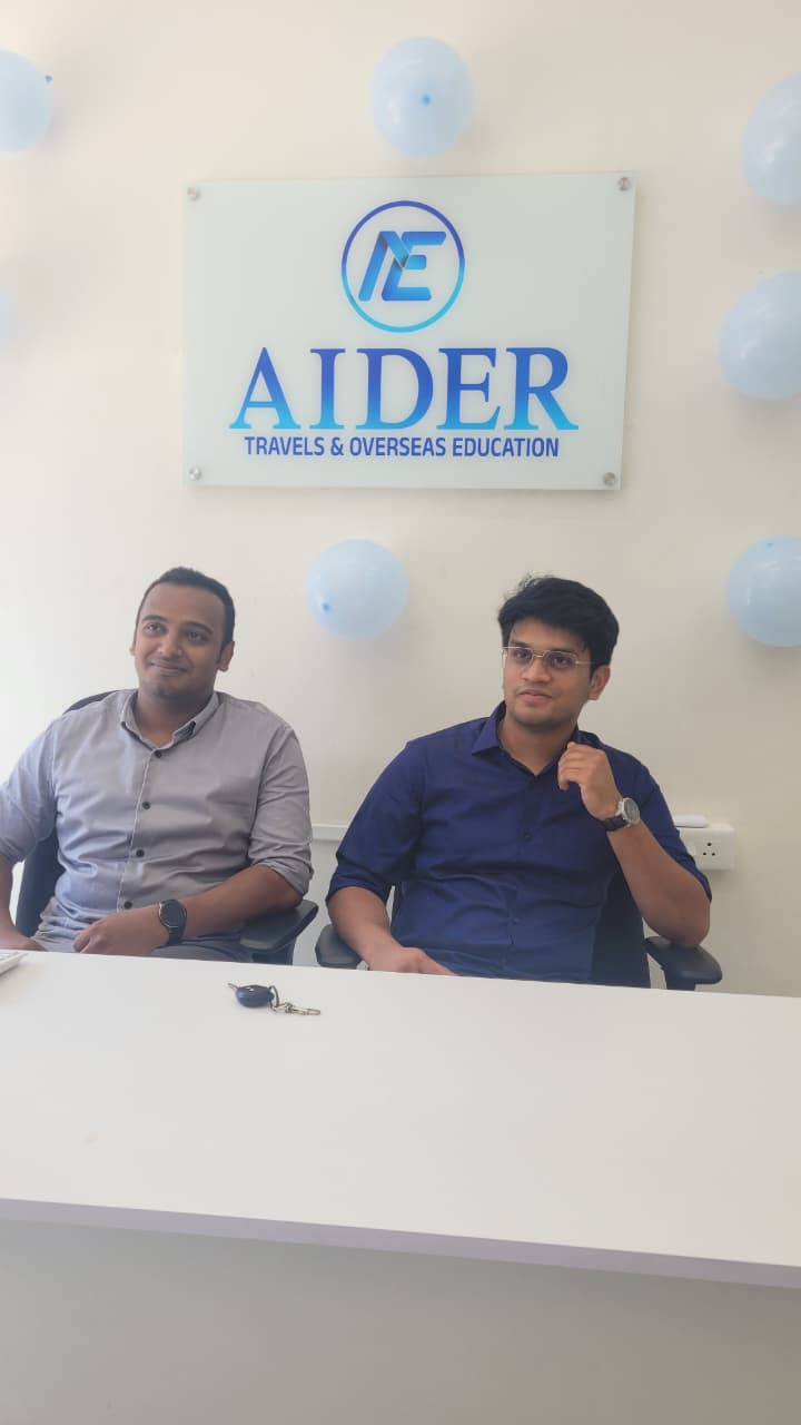 Founders of Aider Travels and Overseas Education, Calicut