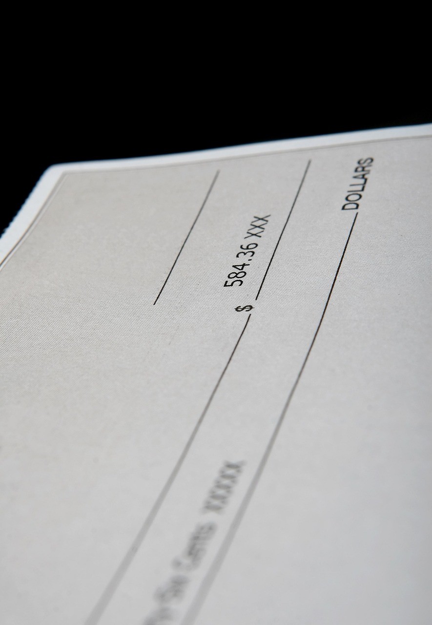 american,-bills,-business,-cheque,-corporate,-deposit,-dollars,-earn,-earnings,- - shutterbug75 (pixabay)