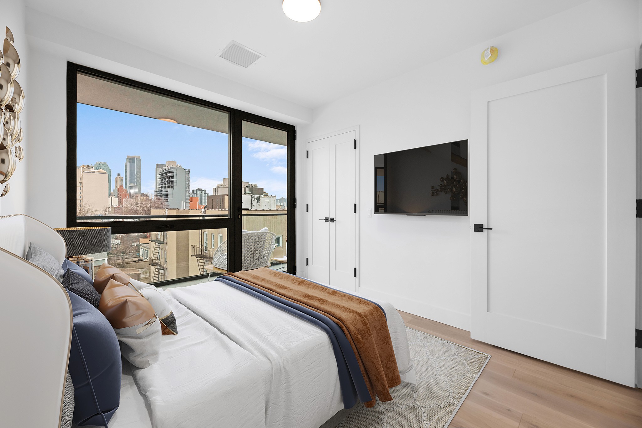 Skyline Plaza Apartment