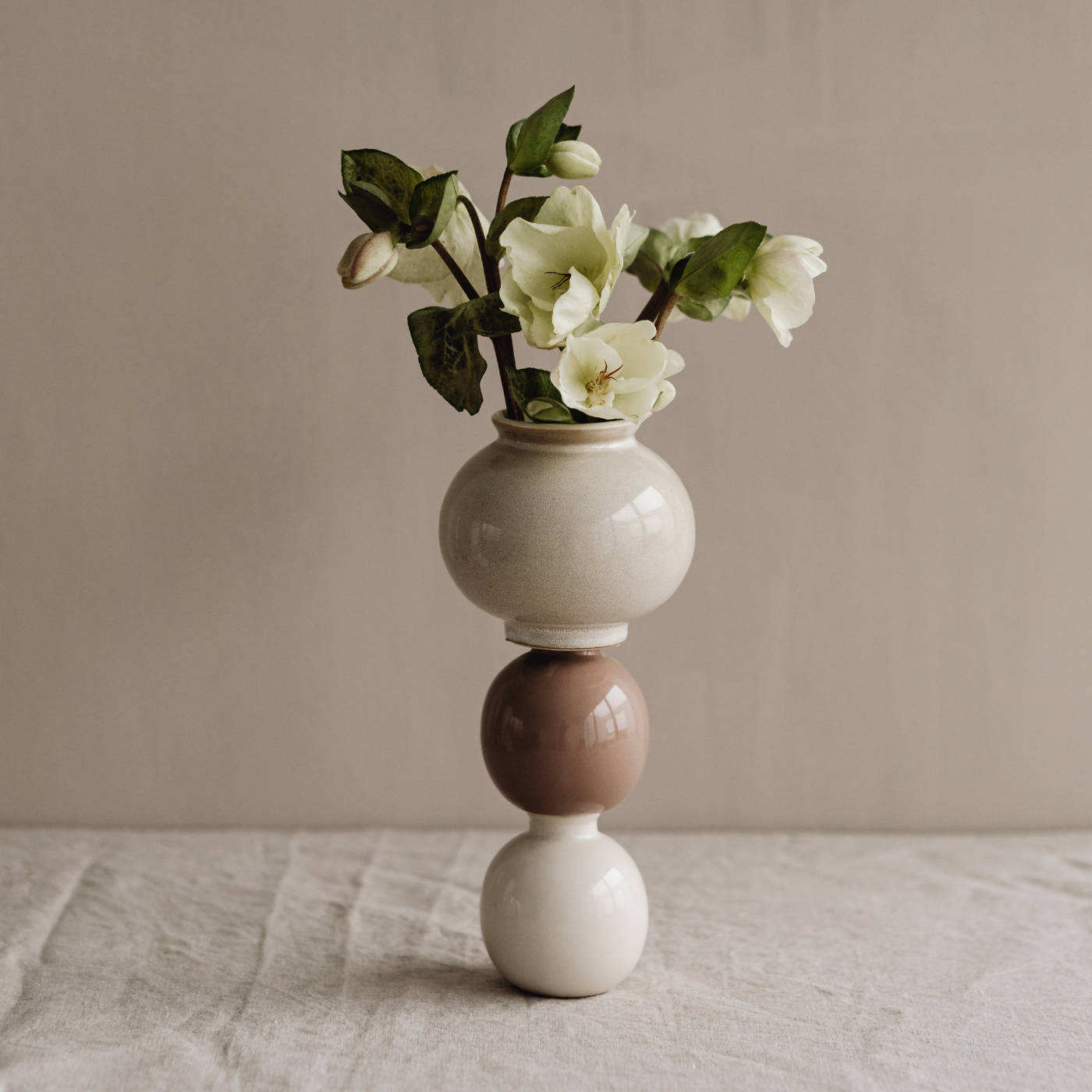 Ästhetische Vase mit Blumen
