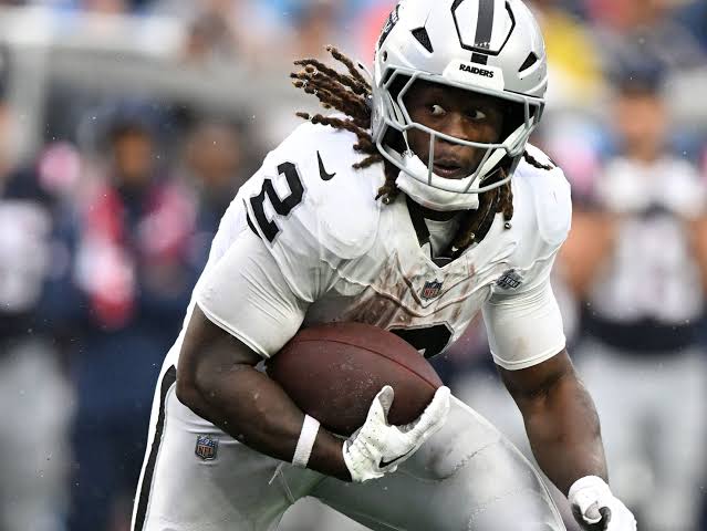 Las Vegas Raiders running back Ashton Jeanty