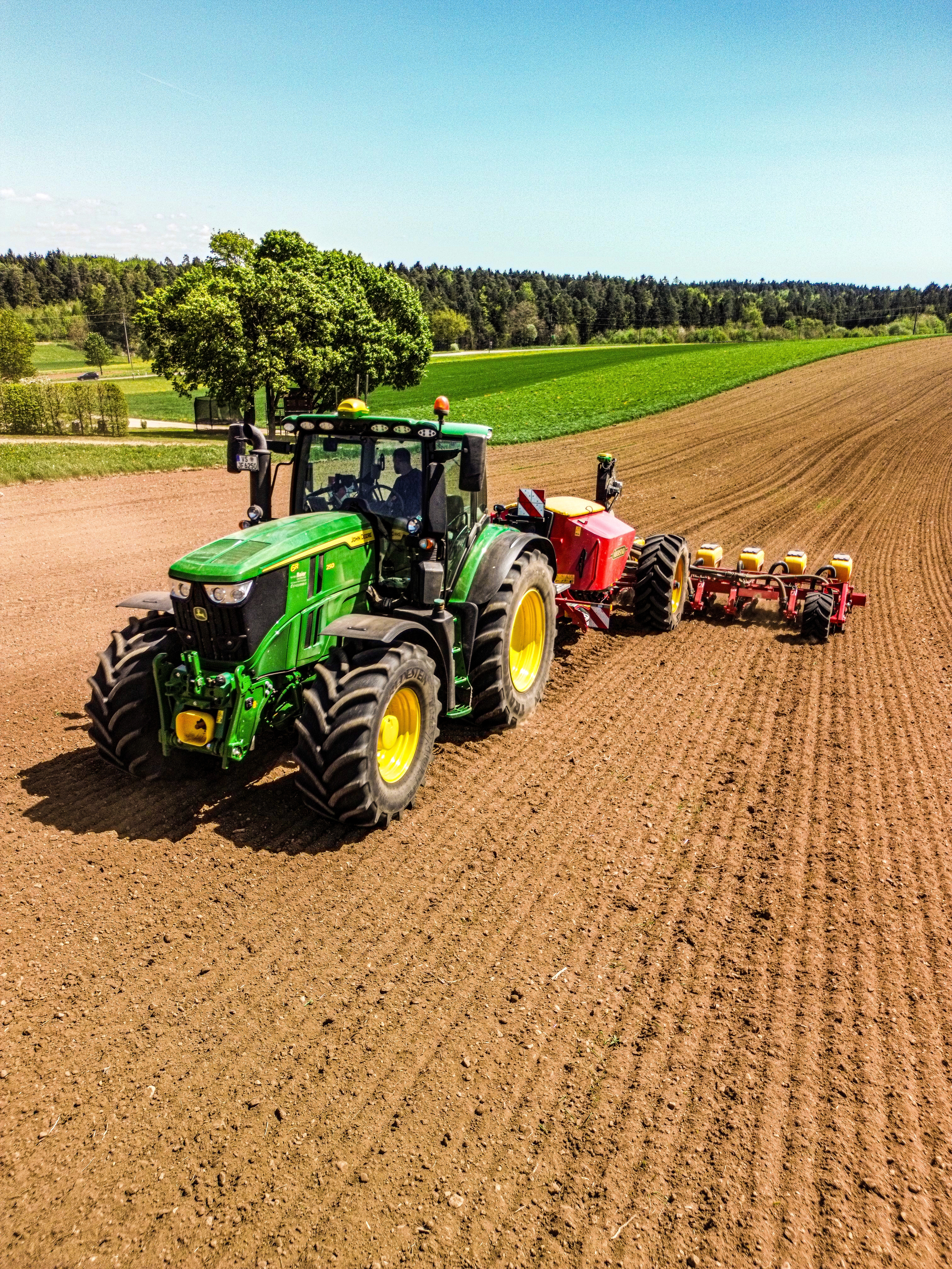 moderne Sähtechnik auf dem Poolehof