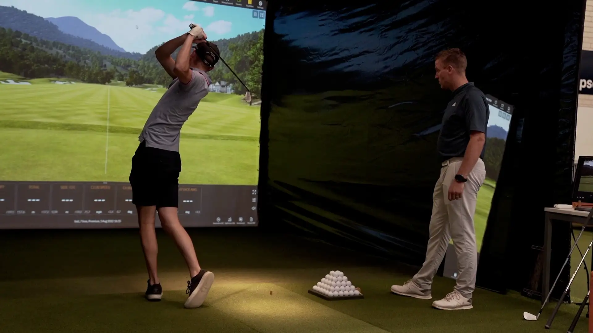 golfles-indoor-trackman-swing-analyse-golfprofessional-virtual-golf-wijchen