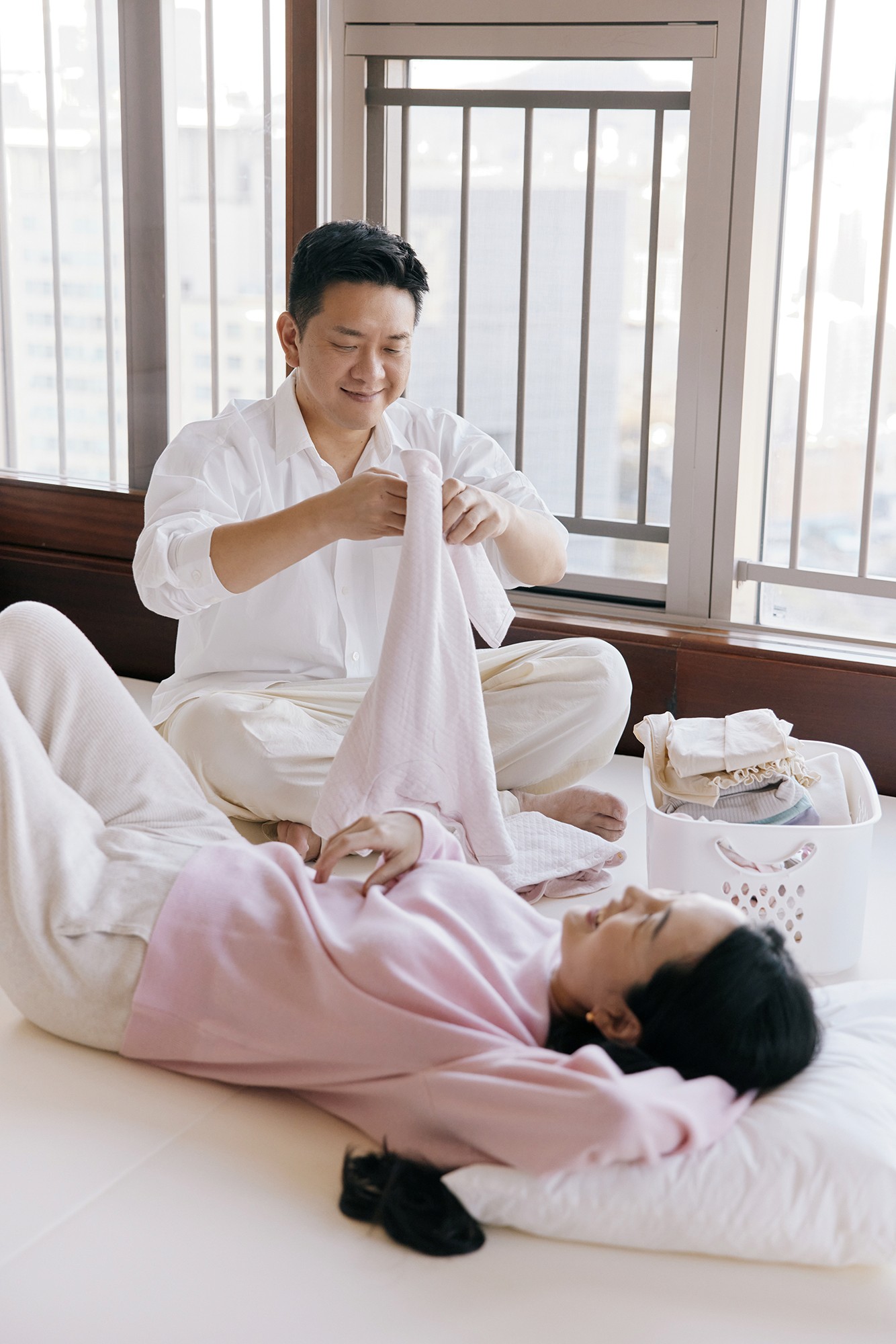 [필름커넥트] 용산 50일 쌍둥이 홈스냅 후기 | 작가추천 오는계절스냅